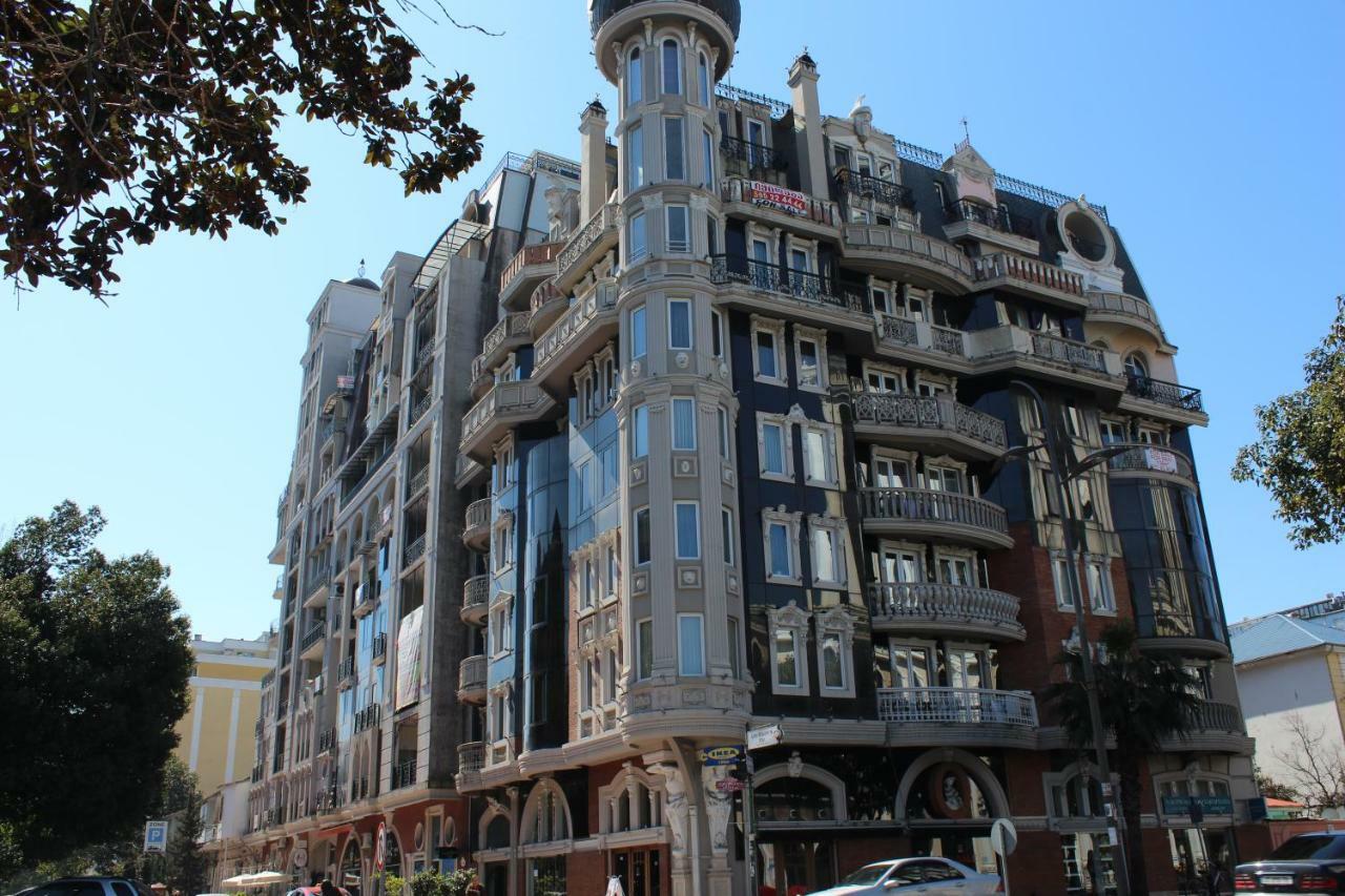 Batumi Apartment In Front Of Sheraton Экстерьер фото