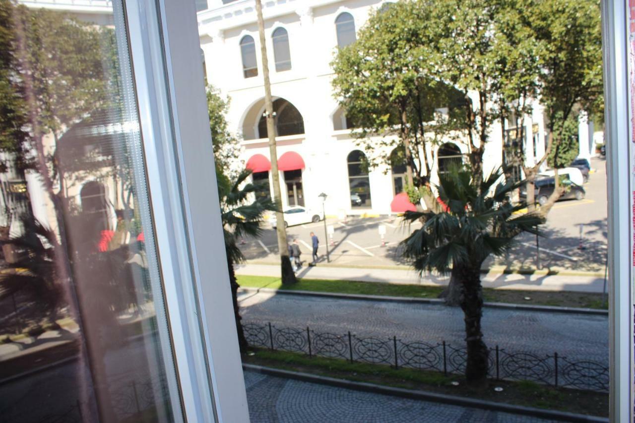 Batumi Apartment In Front Of Sheraton Экстерьер фото