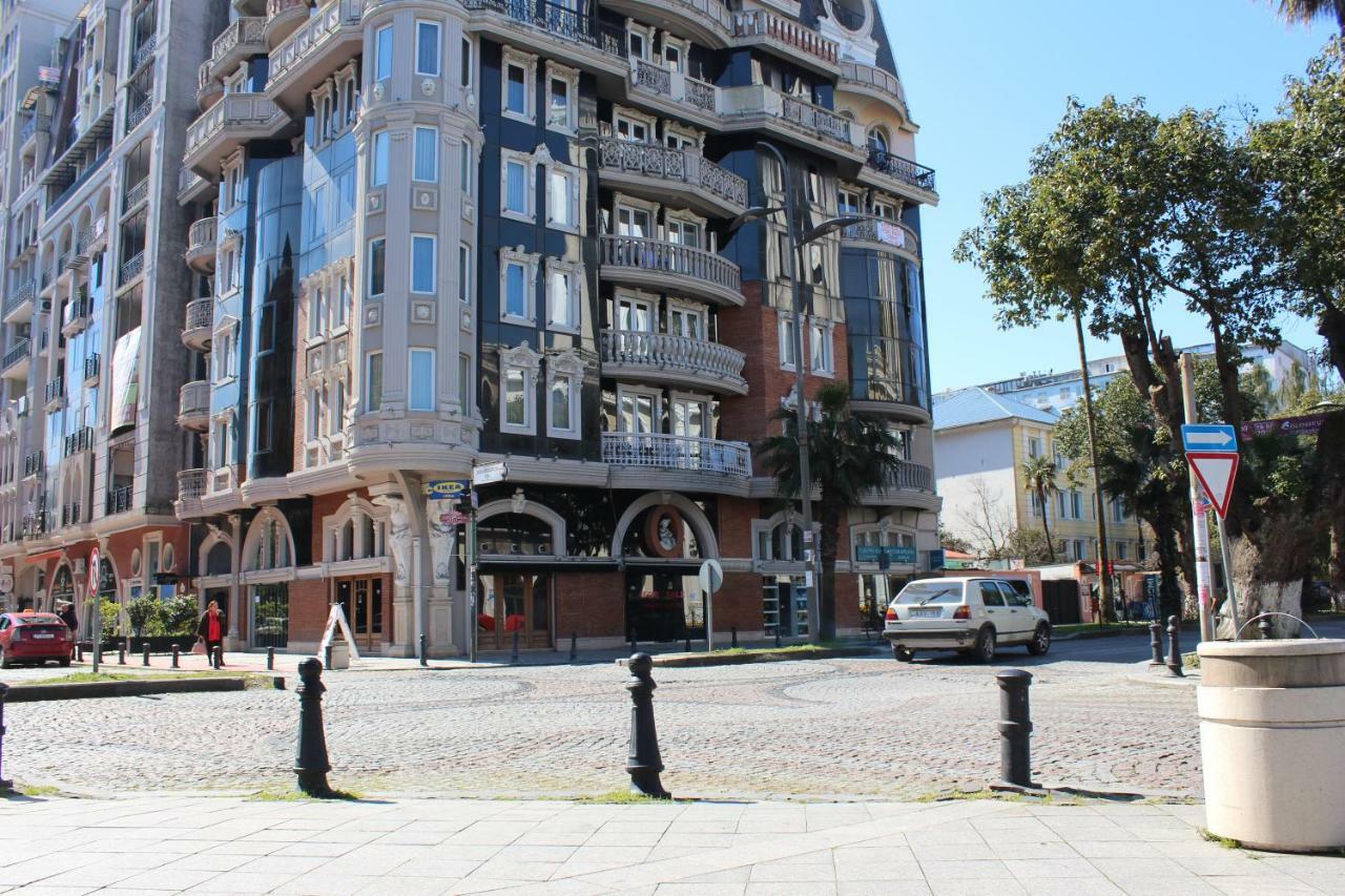 Batumi Apartment In Front Of Sheraton Экстерьер фото