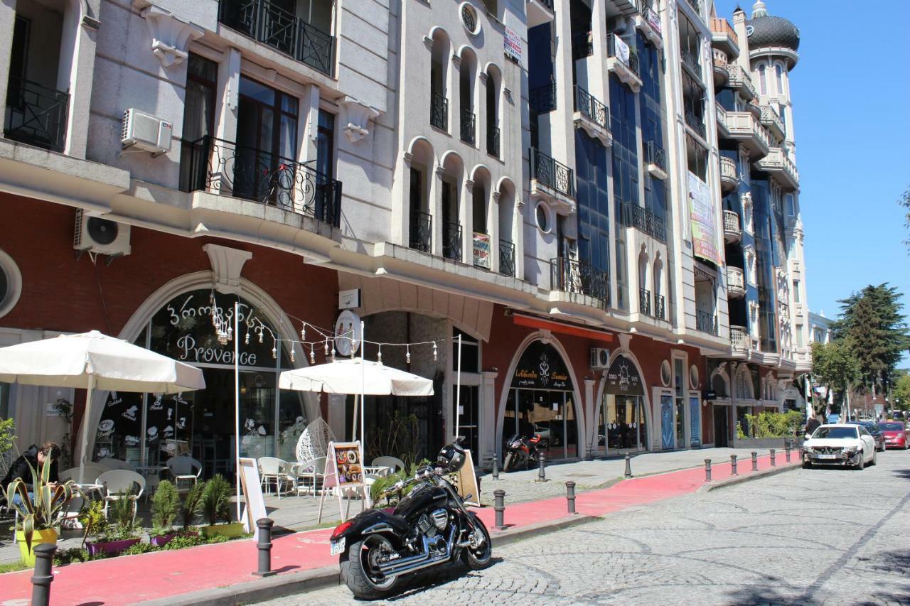 Batumi Apartment In Front Of Sheraton Экстерьер фото
