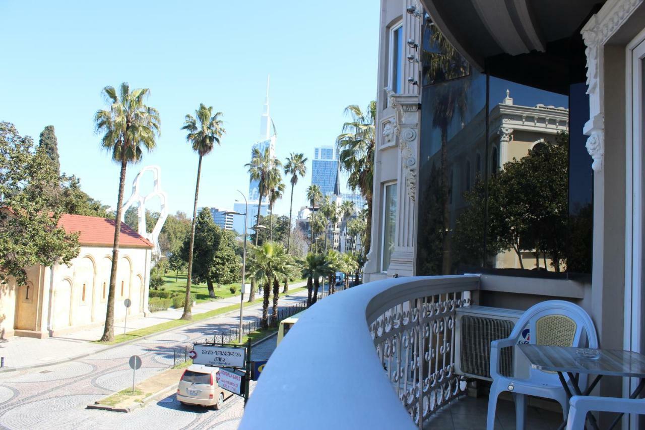 Batumi Apartment In Front Of Sheraton Экстерьер фото