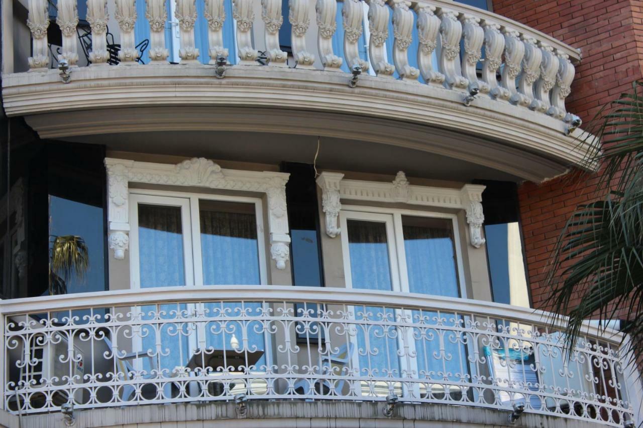 Batumi Apartment In Front Of Sheraton Экстерьер фото