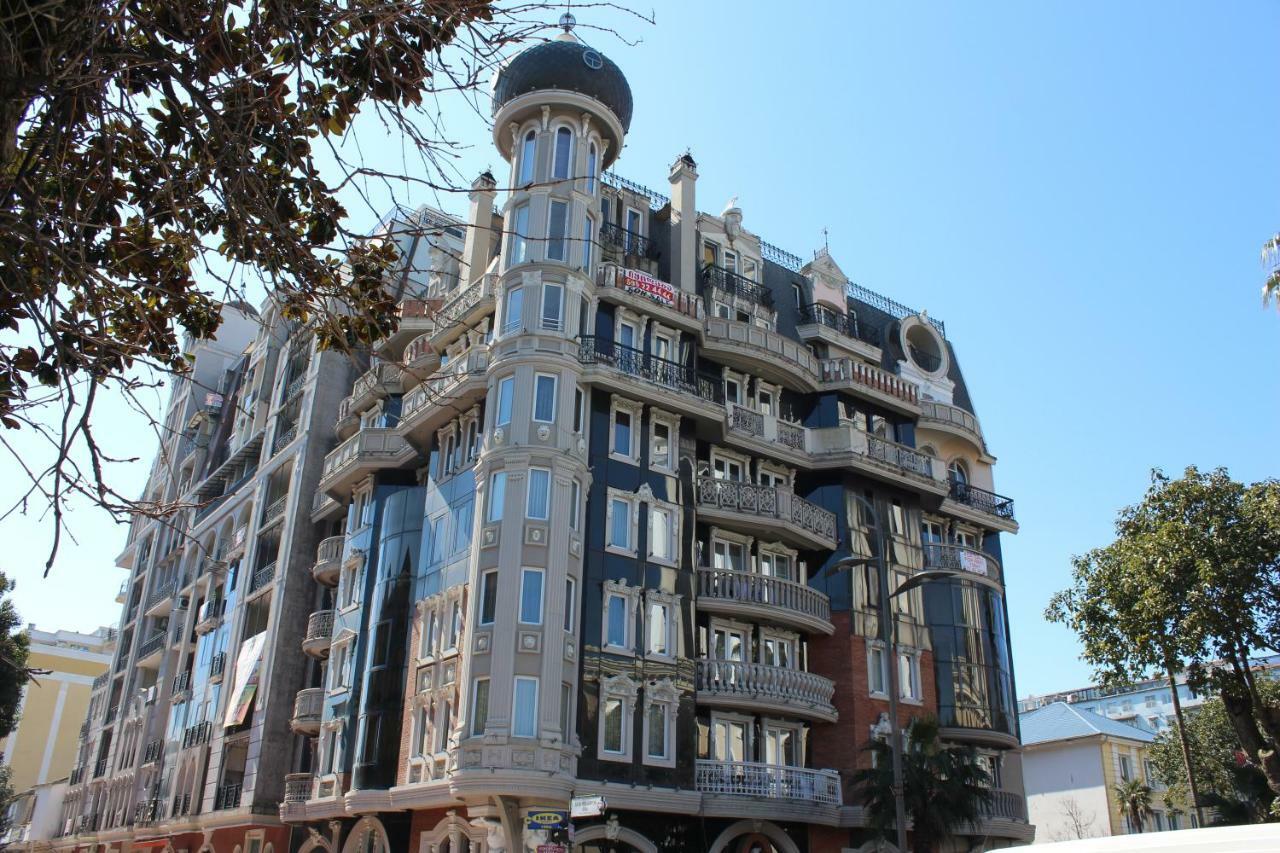 Batumi Apartment In Front Of Sheraton Экстерьер фото