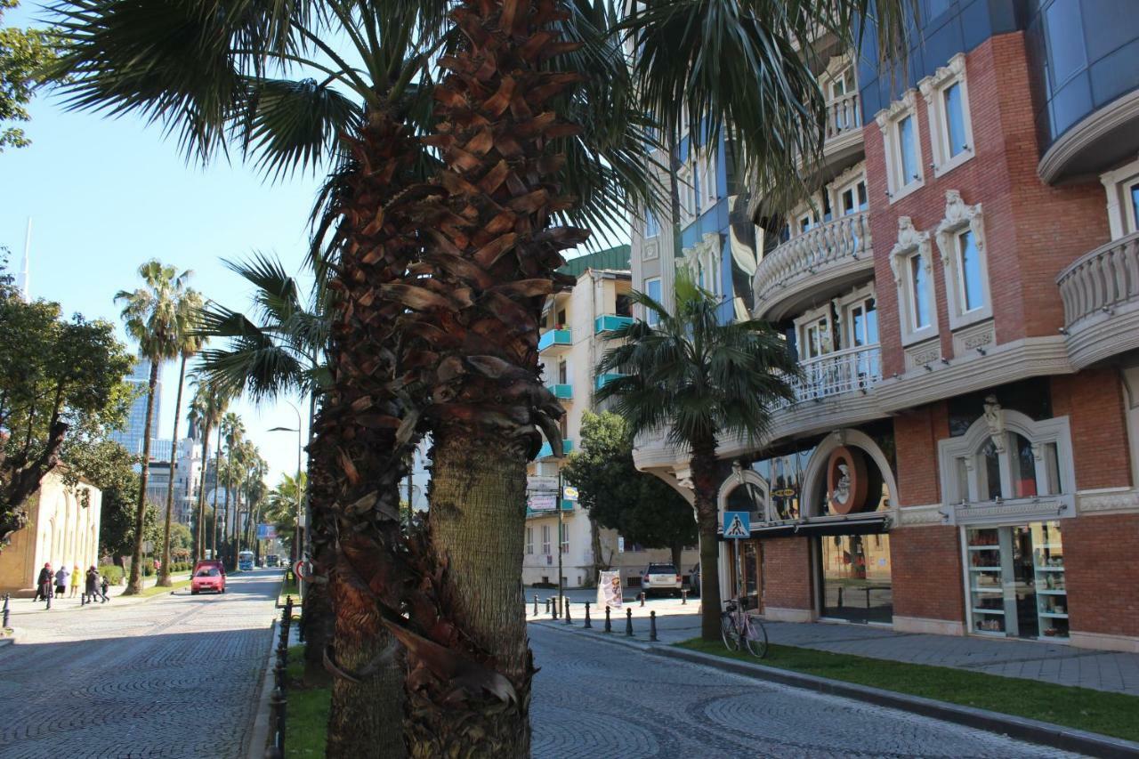 Batumi Apartment In Front Of Sheraton Экстерьер фото